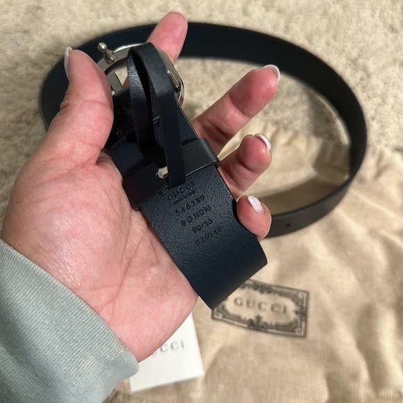 Gently used gucci men’s belt - Picture 3 of 5